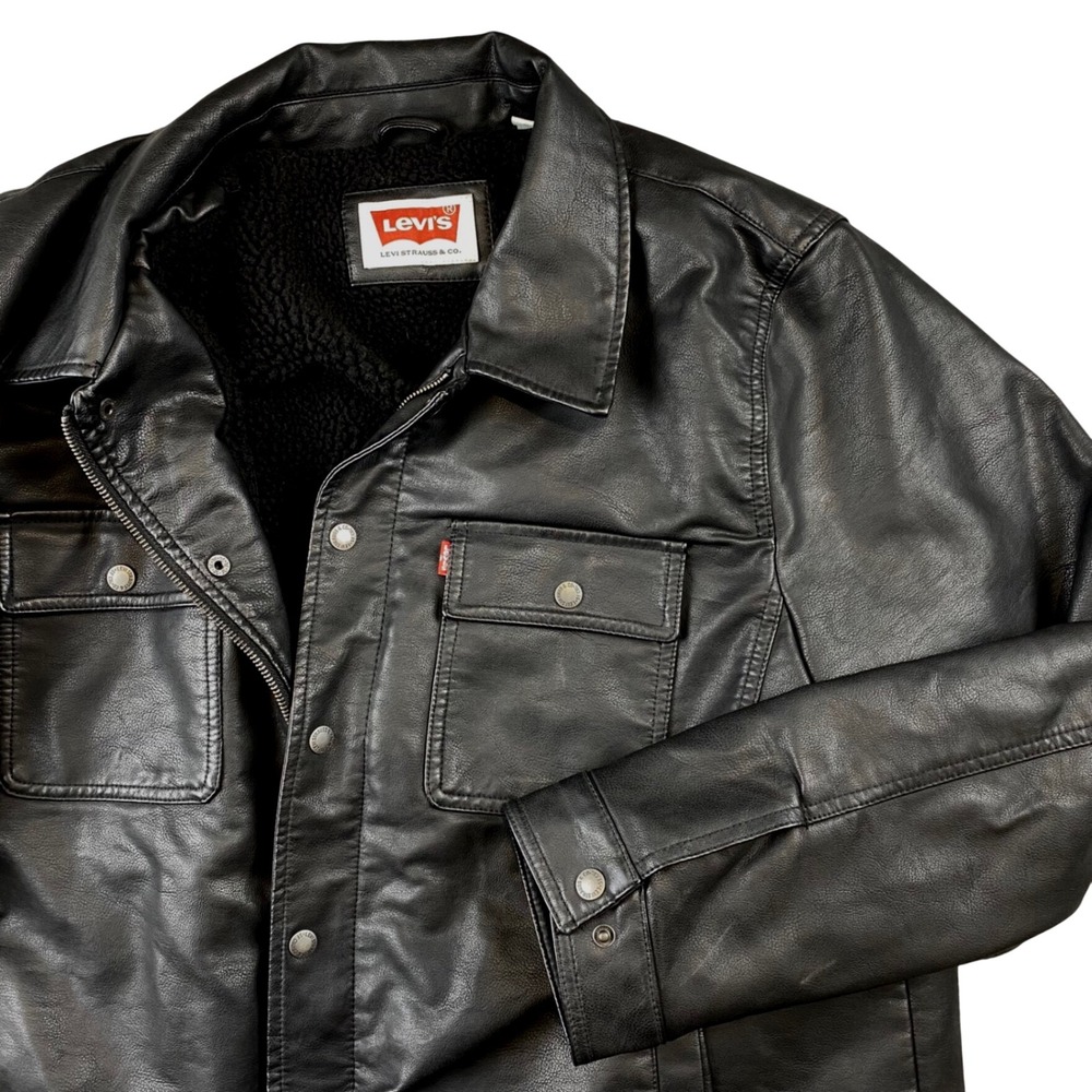 Levis Faux Leather Sherpa Lined Trucker Jacket Mens XL Black Snap Front LM1CU993